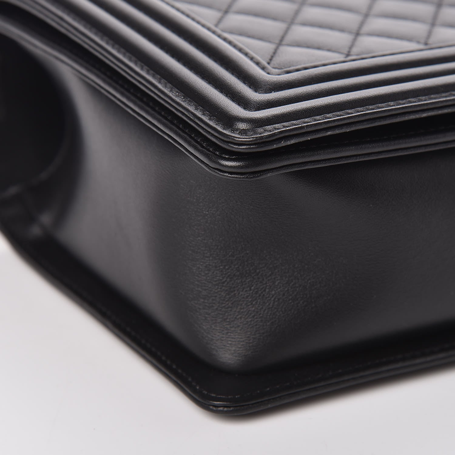 Chanel Calfskin Quilted New Medium Boy Flap Black 5 of 11