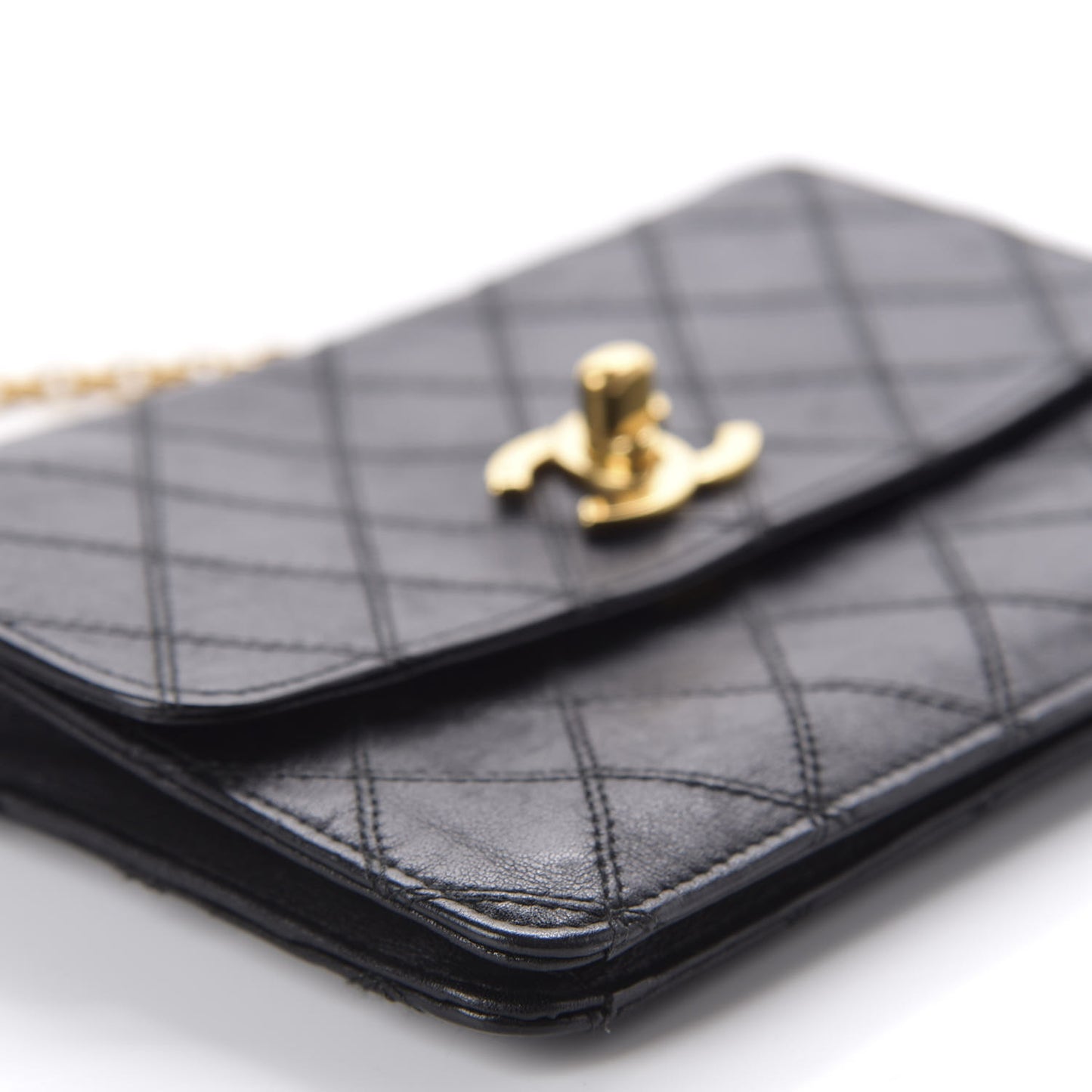 Lambskin Diamond Stitch Crossbody Black