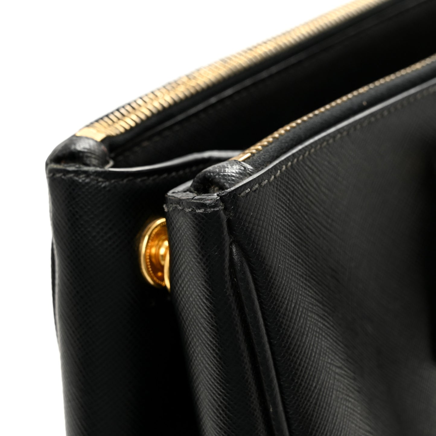 Saffiano Medium Galleria Double Zip Tote Black