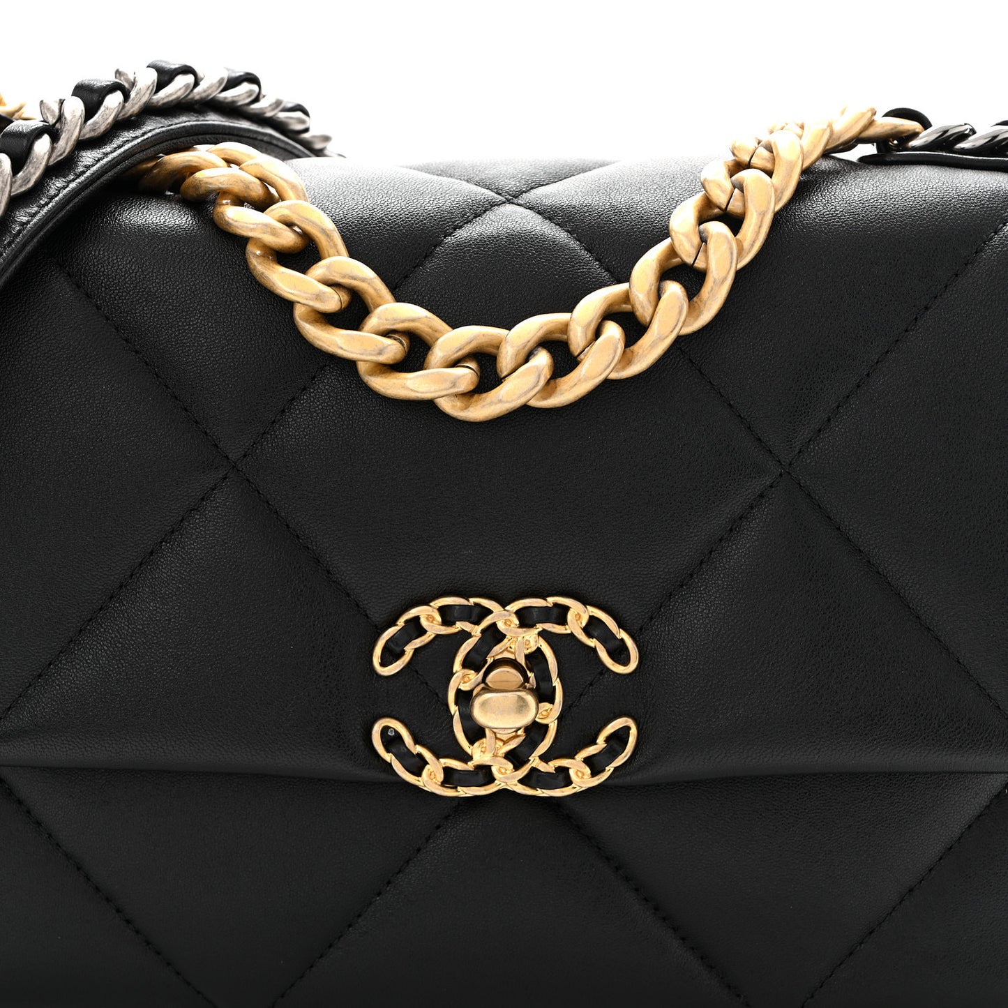 Lambskin Quilted Medium Chanel 19 Flap Black