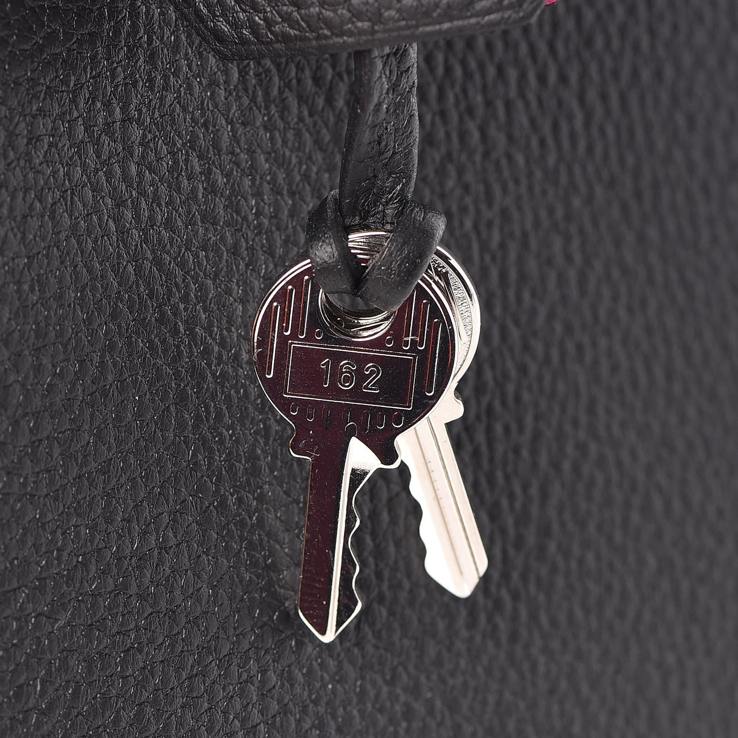 Hermes Togo Horseshoe Kelly Retourne 25 Black Magnolia 36 of 41