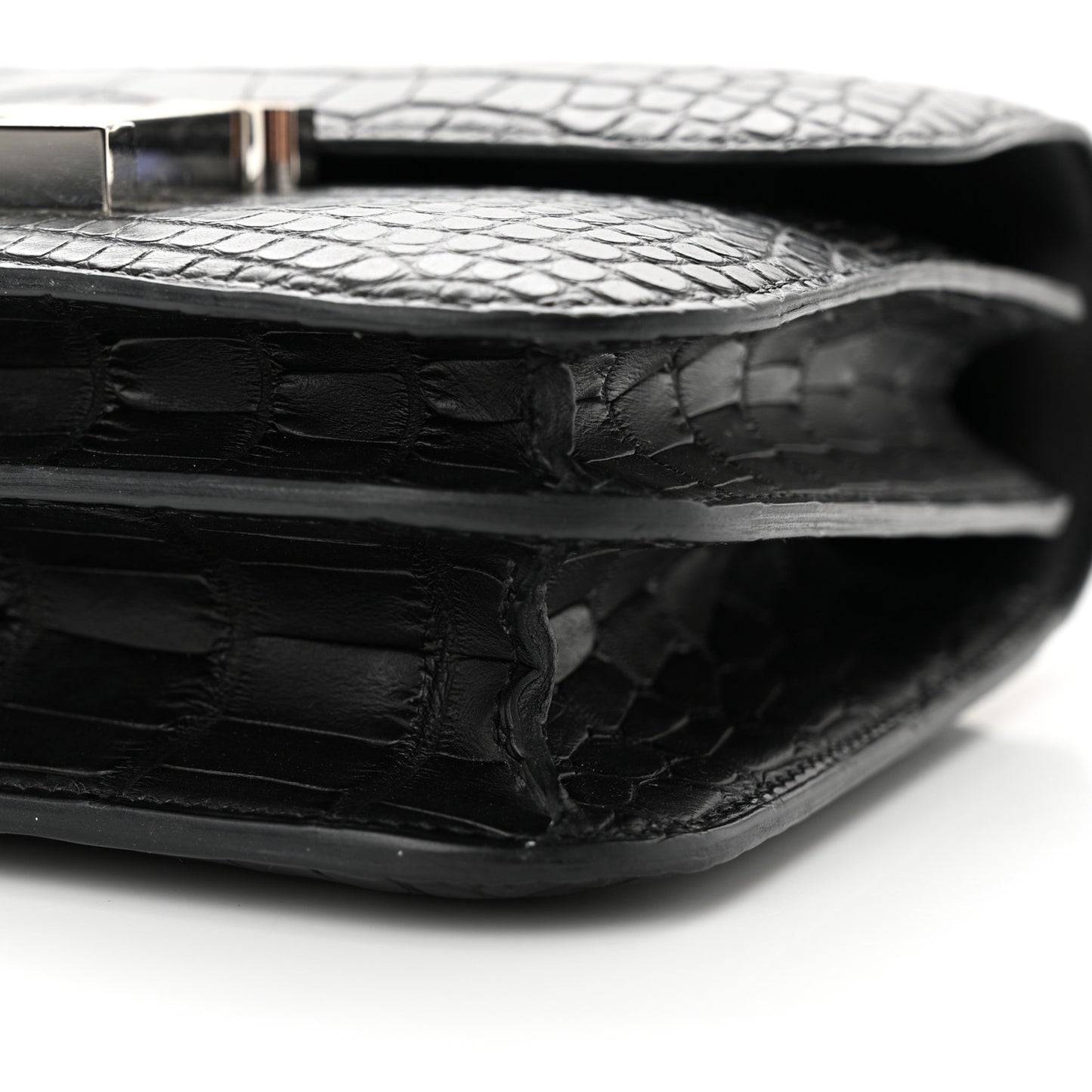 Matte Alligator Lizard Constance 18 Black Ombre