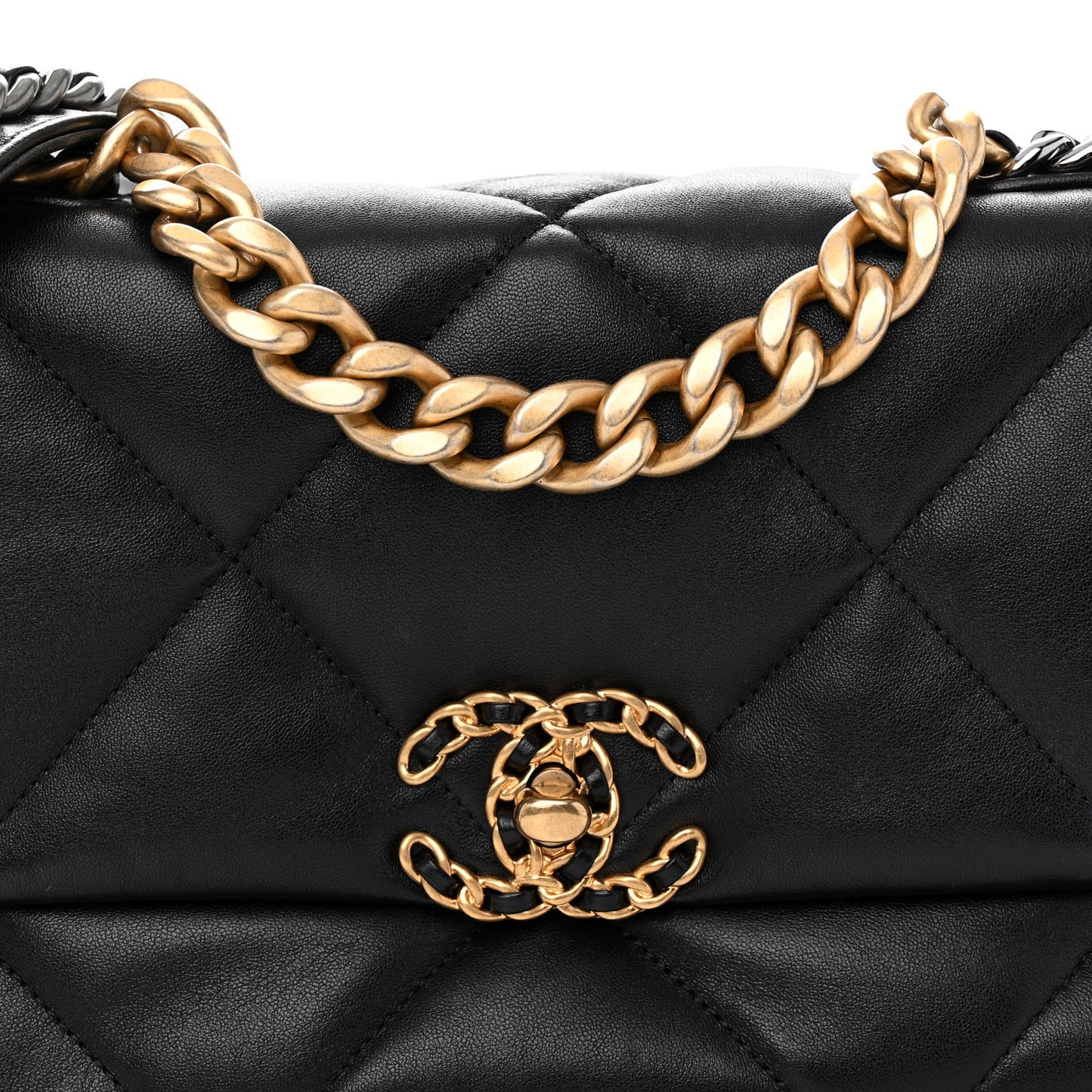 Lambskin Quilted Medium Chanel 19 Flap Black