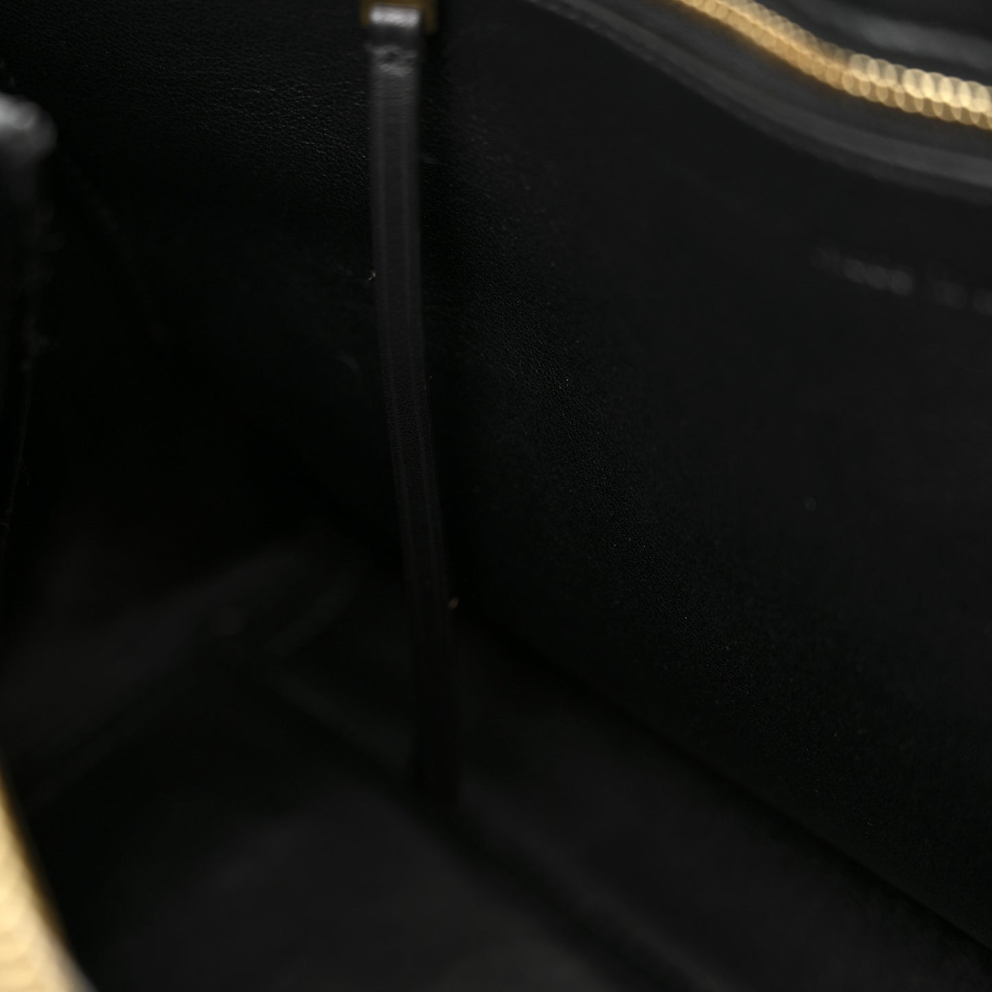 Snakeskin Medium Edge Shoulder Bag Natural Black