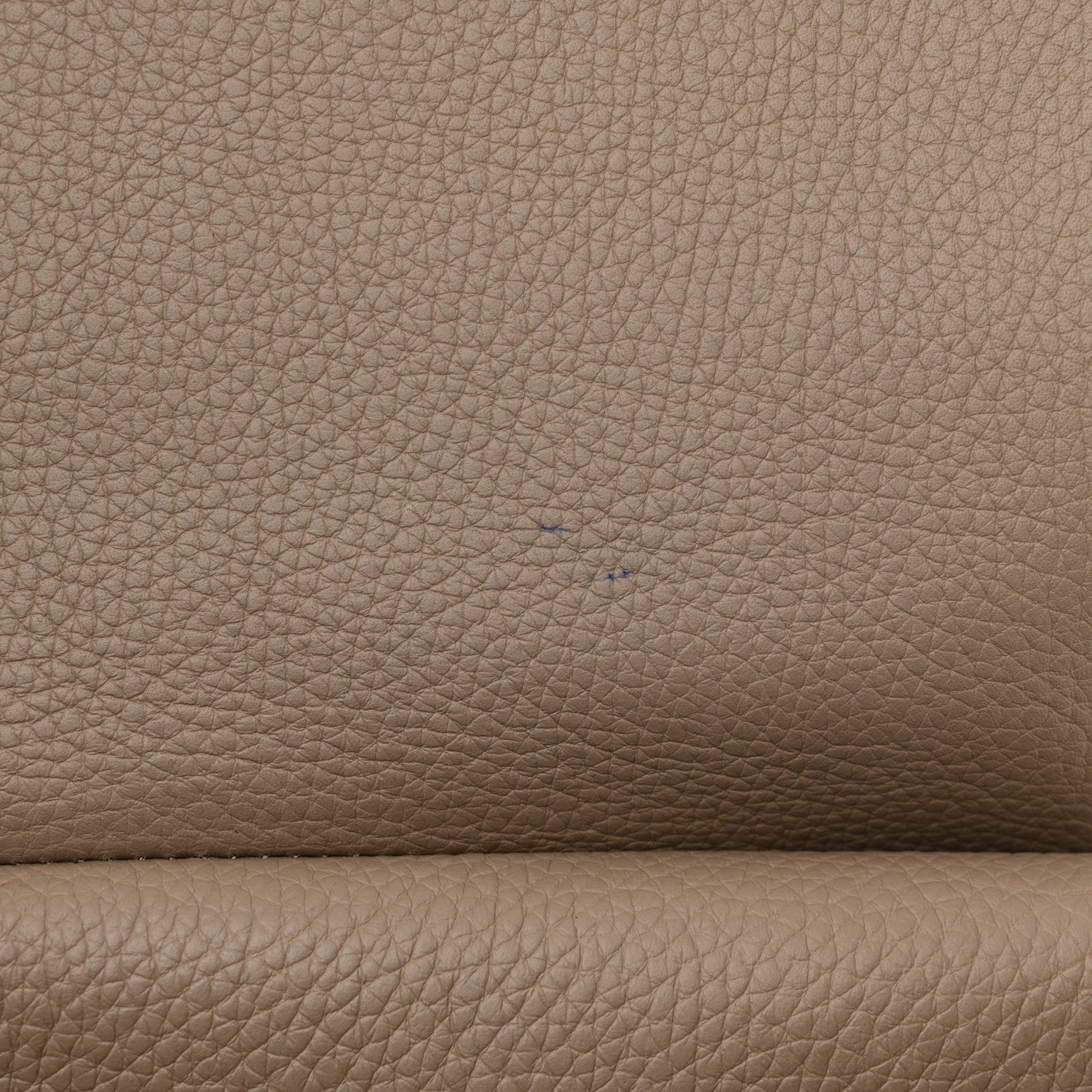 The Row Grained Calfskin Hunting Bag II Stone 12 of 16