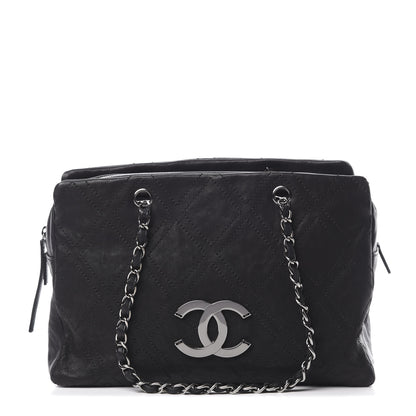 Chanel Calfskin Large Diamond Stitch Tote Black 1 of 10