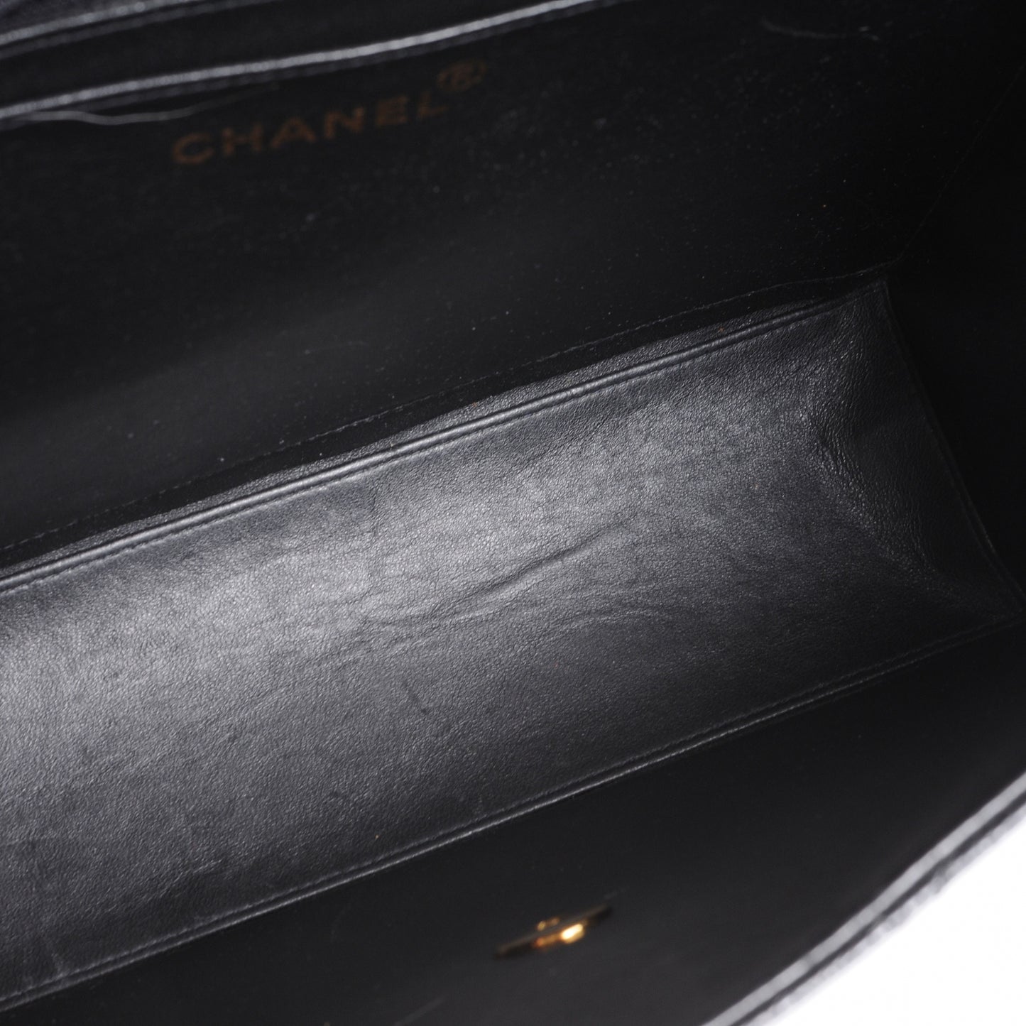 Caviar Jumbo Flap Black