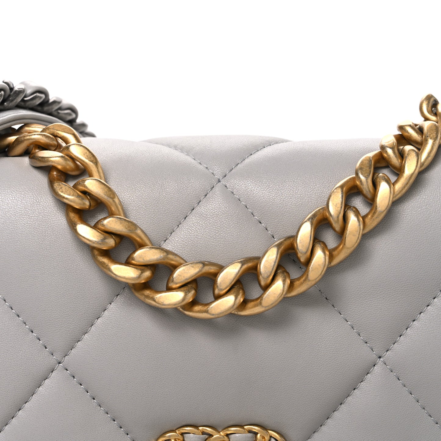 Goatskin Quilted Medium Chanel 19 Flap Grey