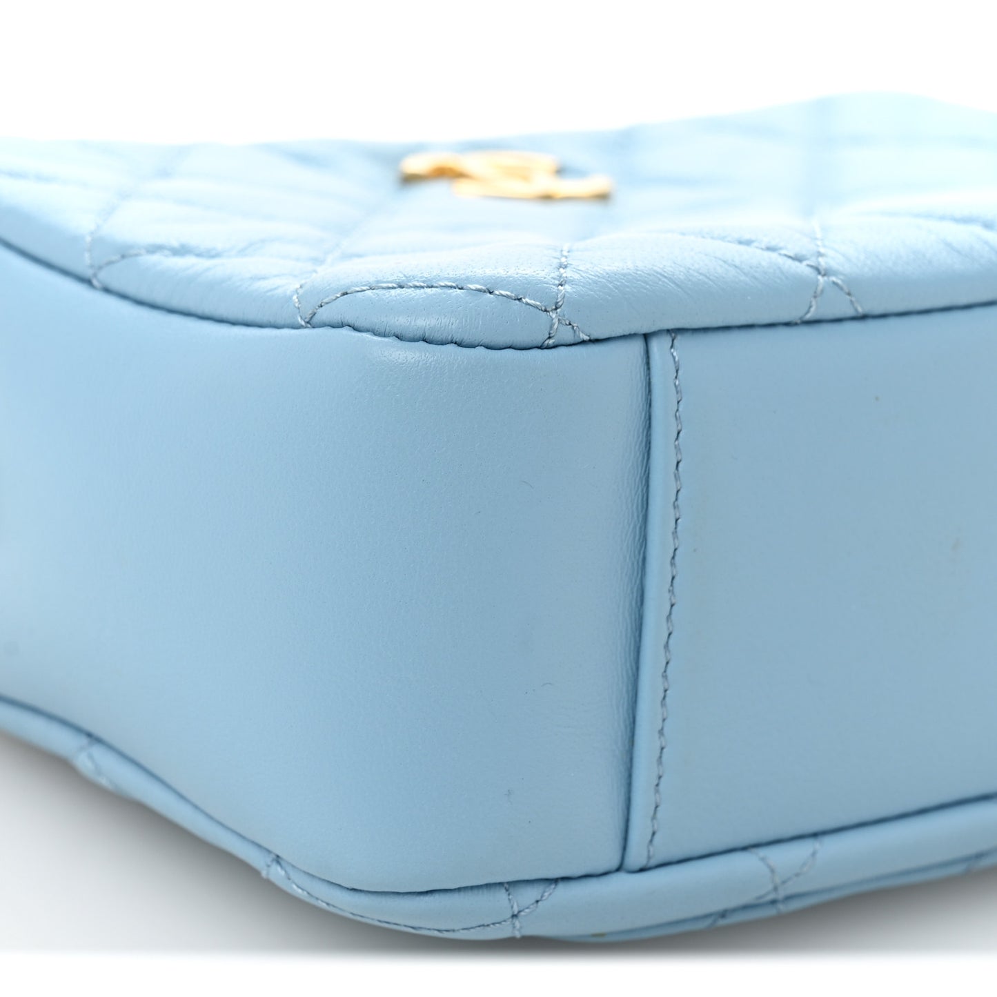 Lambskin Quilted CC Pearl Crush Camera Case Light Blue