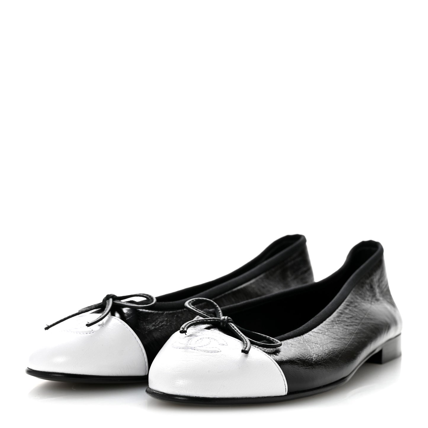 Crumpled Shiny Lambskin Cap Toe CC Ballerina Flats 39 Black White