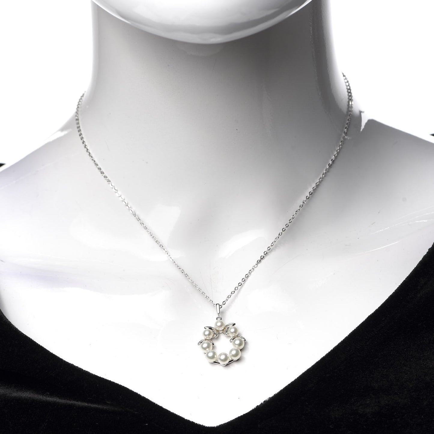 Sterling Silver Akoya Pearl Wreath Pendant Necklace