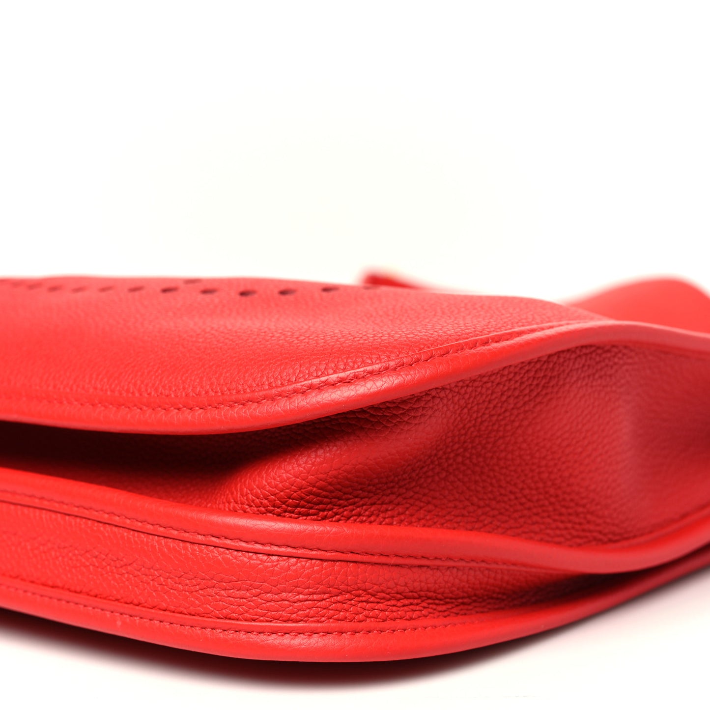 Taurillon Clemence Evelyne III PM Rouge De Coeur