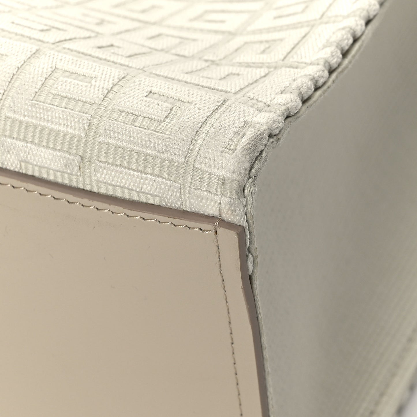 Canvas Jacquard 4G Medium Chain Tote Stone Grey