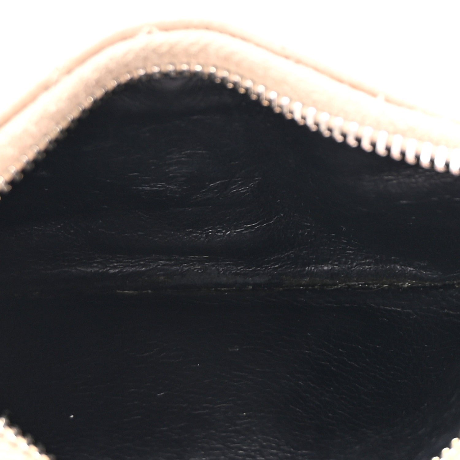 Saint Laurent Grain De Poudre Matelasse Chevron Monogram Fragments Zippered Card Case Deep Beige 5 of 6