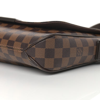 Louis Vuitton Damier Ebene District PM 10 of 12