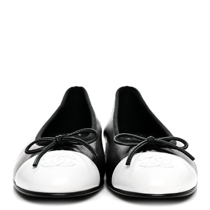 Chanel Crumpled Shiny Lambskin Cap Toe CC Ballerina Flats 38 Black White 3 of 9