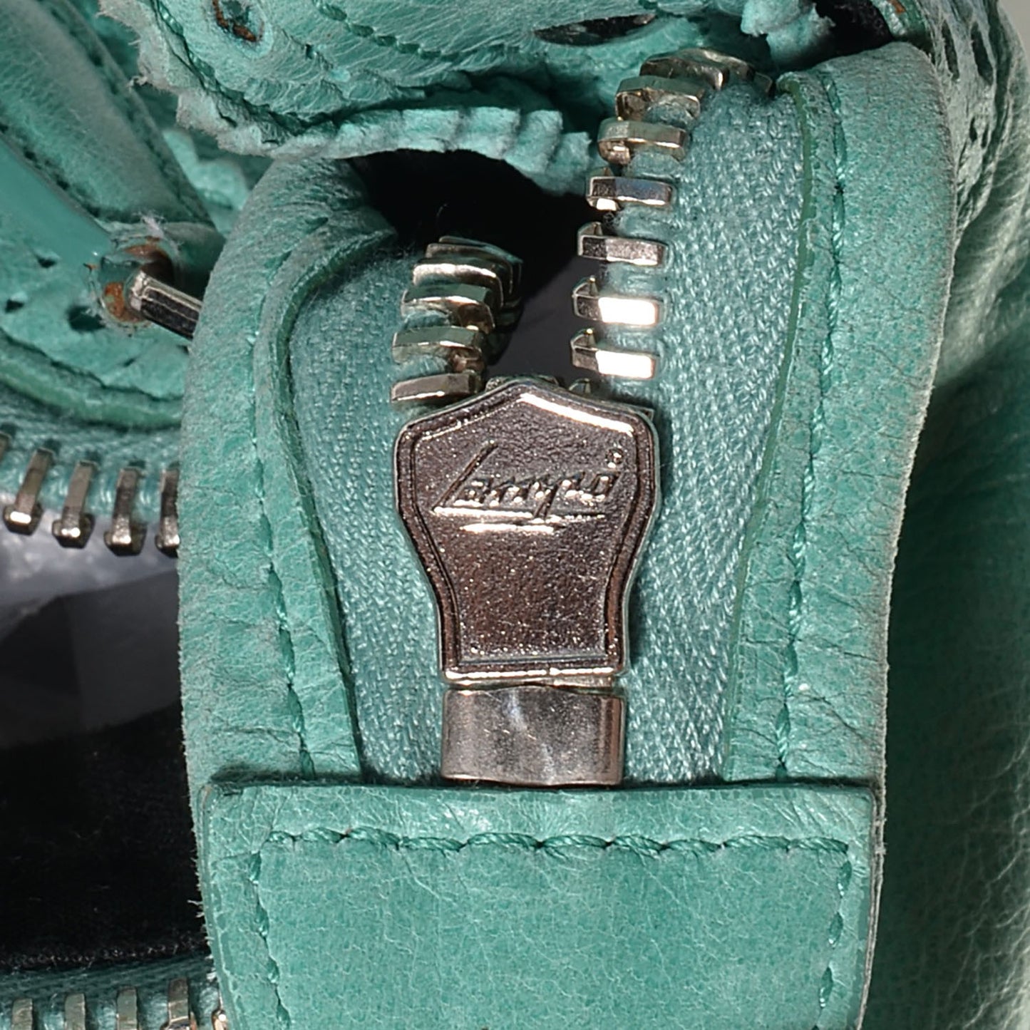 Agneau Giant Brogues Hardware Day Hobo Papeete