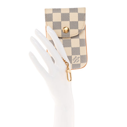 Louis Vuitton Louis Vuitton Damier pouch 2 of 8