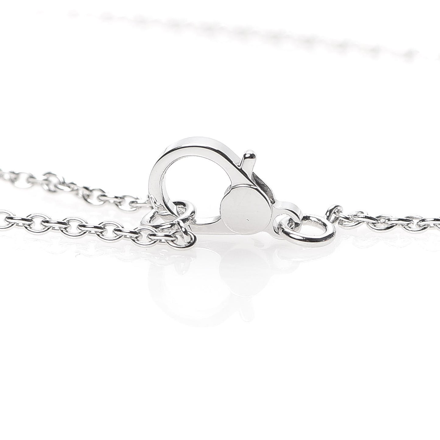 18K White Gold Diamond Finesse Pendant Necklace