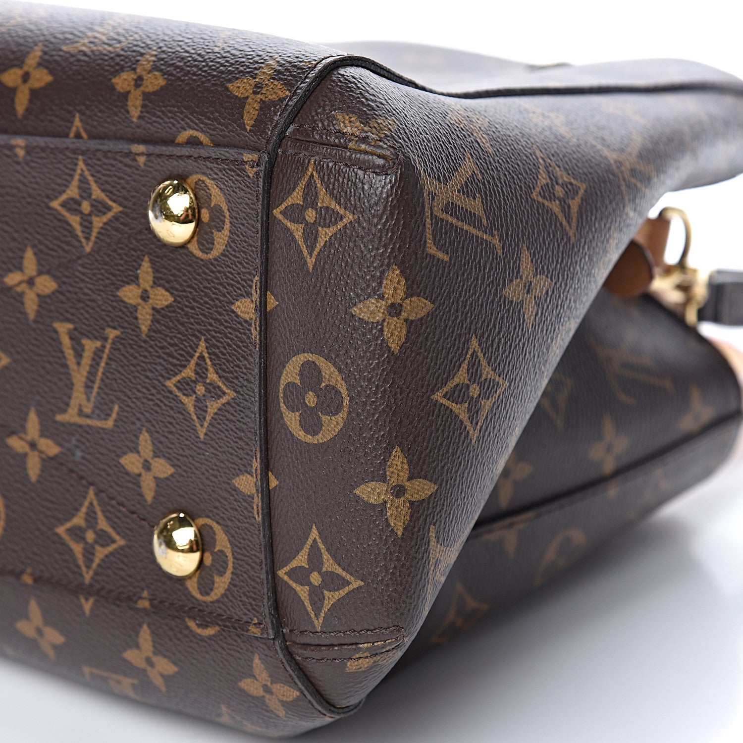 Louis Vuitton Monogram Montaigne MM 16 of 17