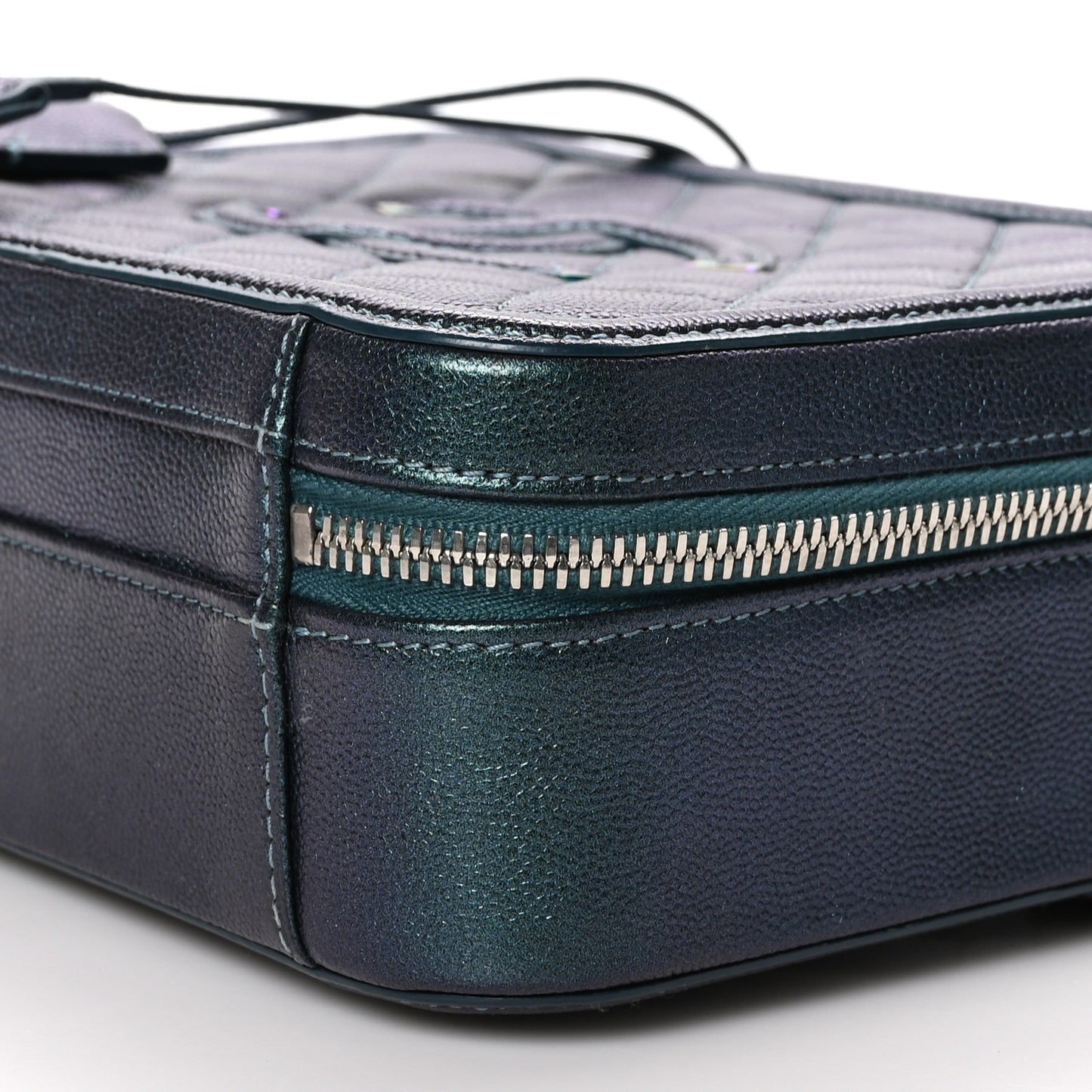 Iridescent Caviar Quilted Medium CC Filigree Vanity Case Dark Turquoise