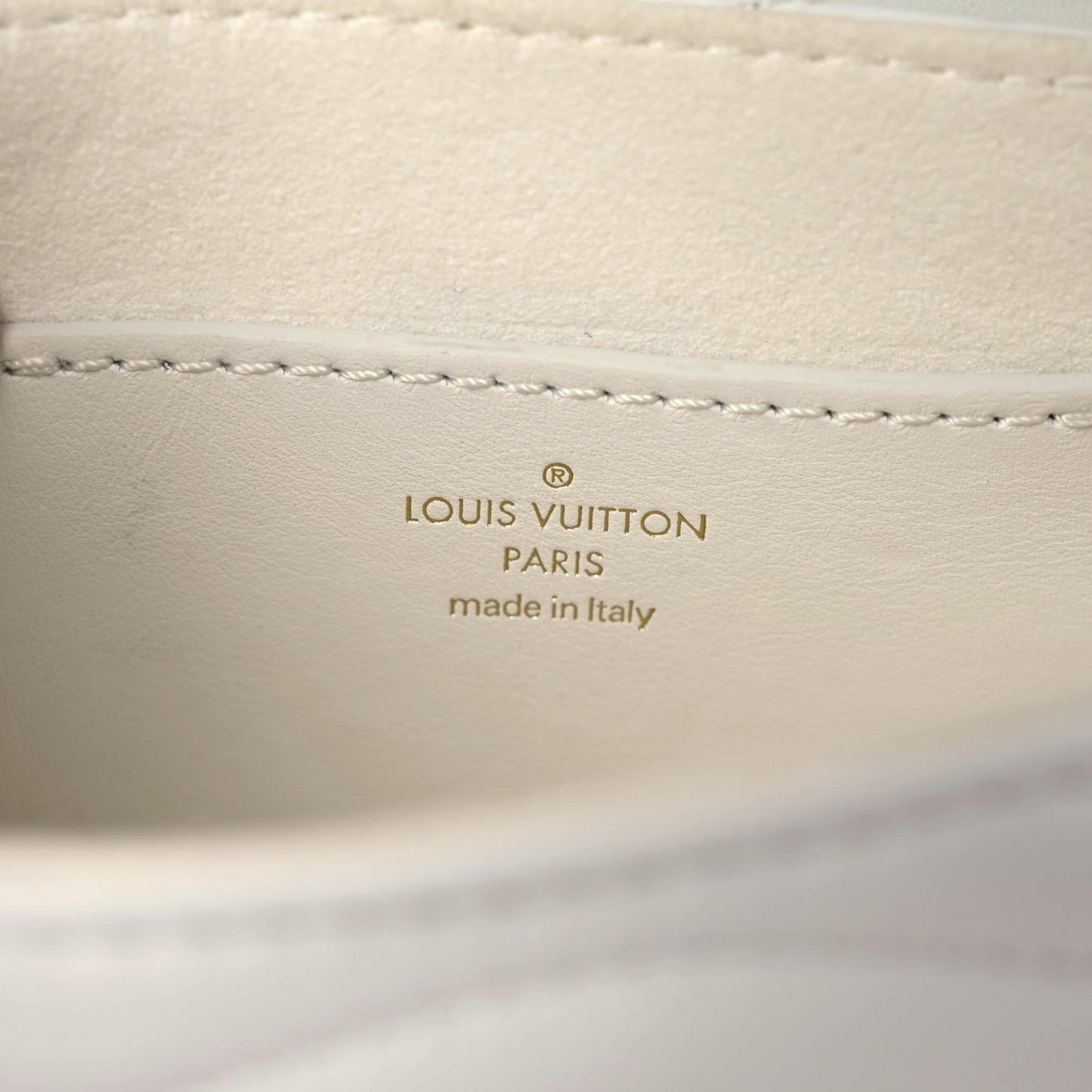 Calfskin New Wave Multi Pochette Snow