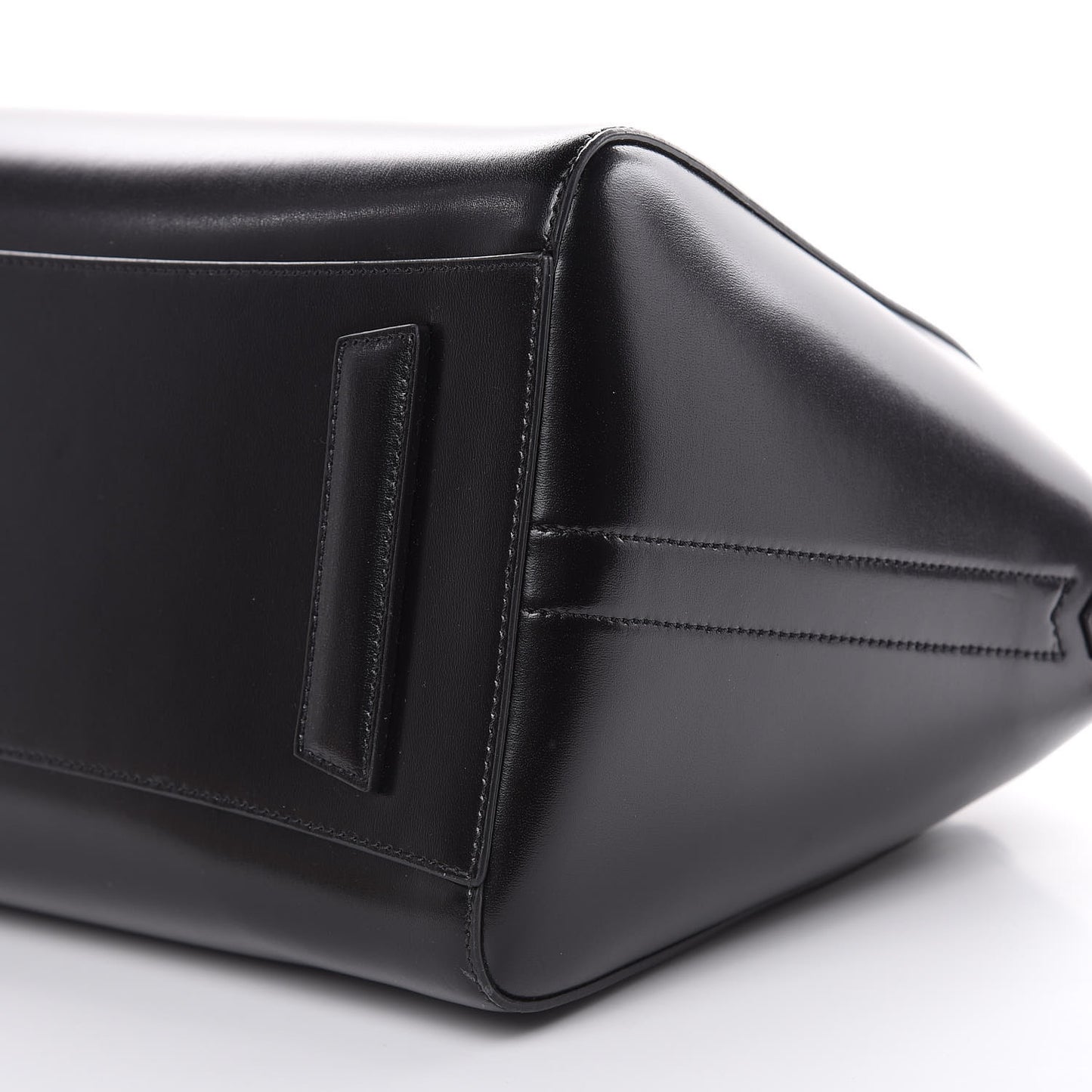 Shiny Lord Calfskin Medium Antigona Black