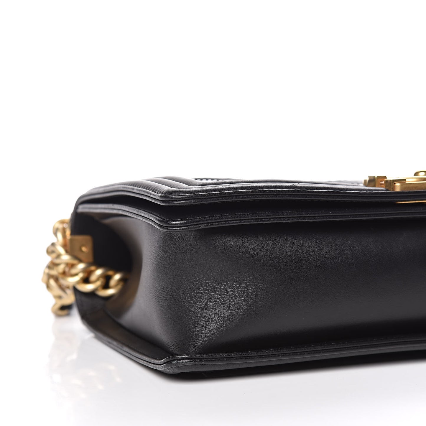Calfskin Caviar Suede Chevron New Medium Boy Flap Black