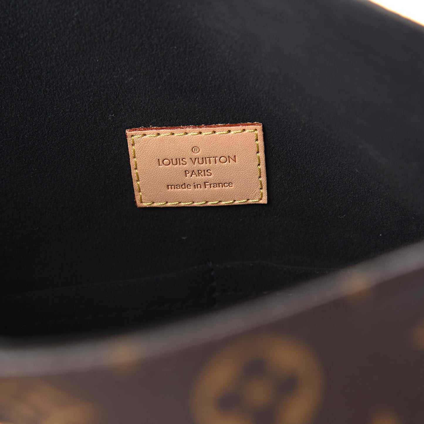 Monogram Gaia Black