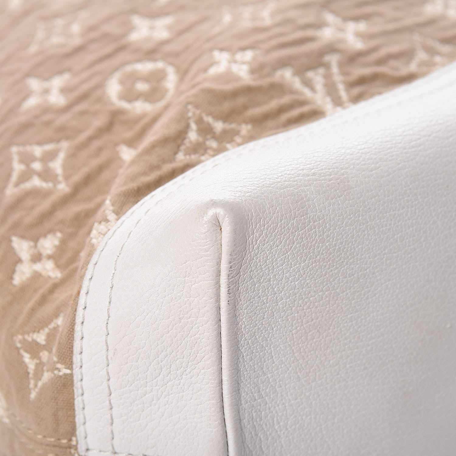 Louis Vuitton Monogram Sabbia Besace White 11 of 14