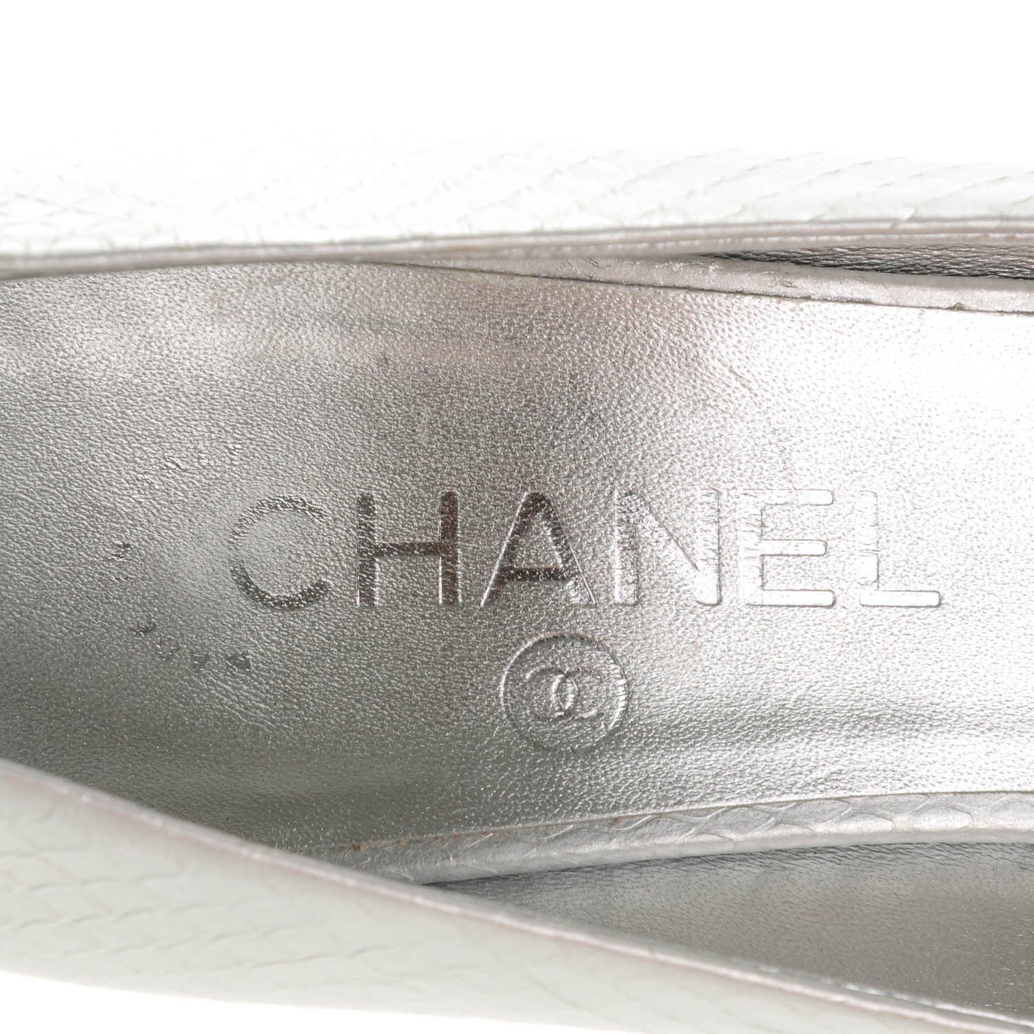 Chanel Patent Snakeskin Pearl Peep Toe Pumps 40.5 Silver 7 of 8