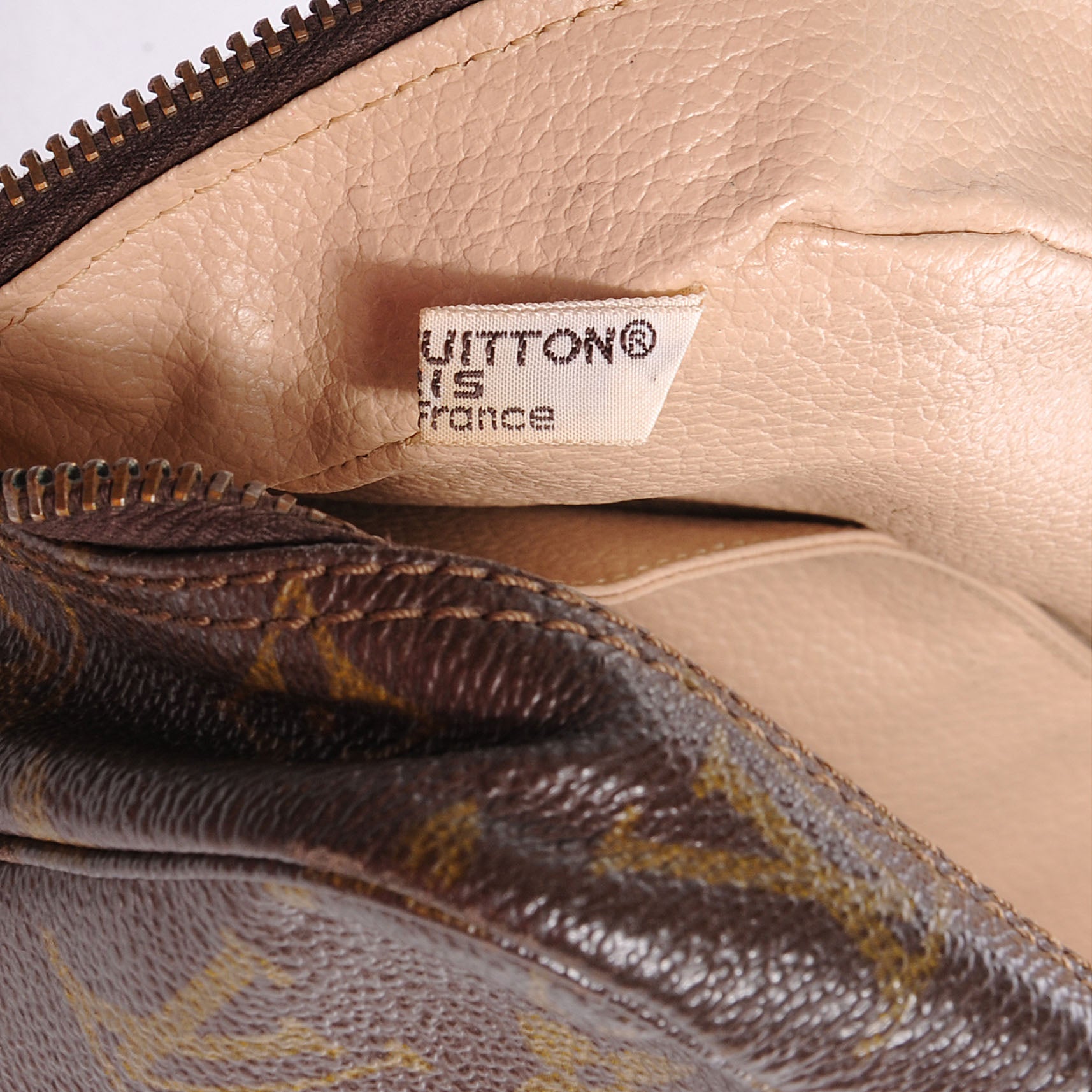 Louis Vuitton Monogram Trousse Toilette 28 6 of 8