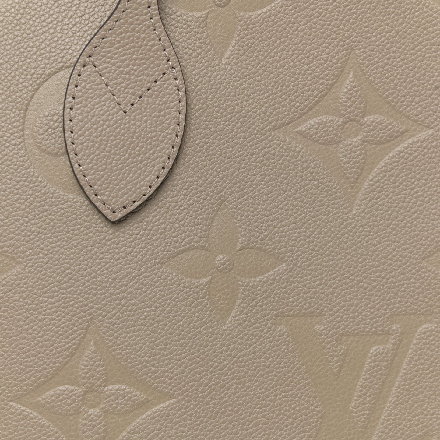 Empreinte Monogram Giant Neverfull MM Tourterelle