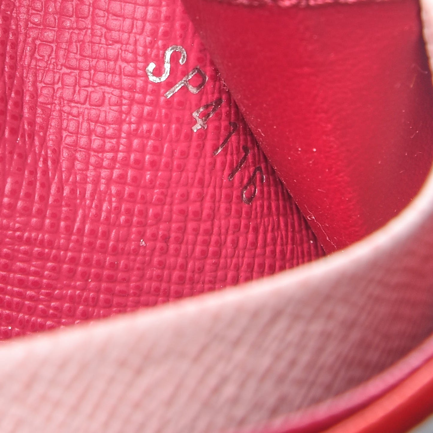 Epi Sarah Multicartes Hot Pink