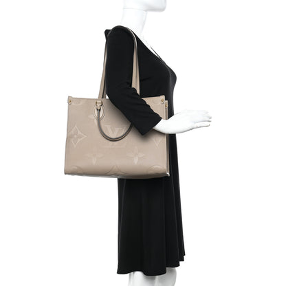 Louis Vuitton Empreinte Monogram Giant Onthego MM Tourterelle 2 of 12