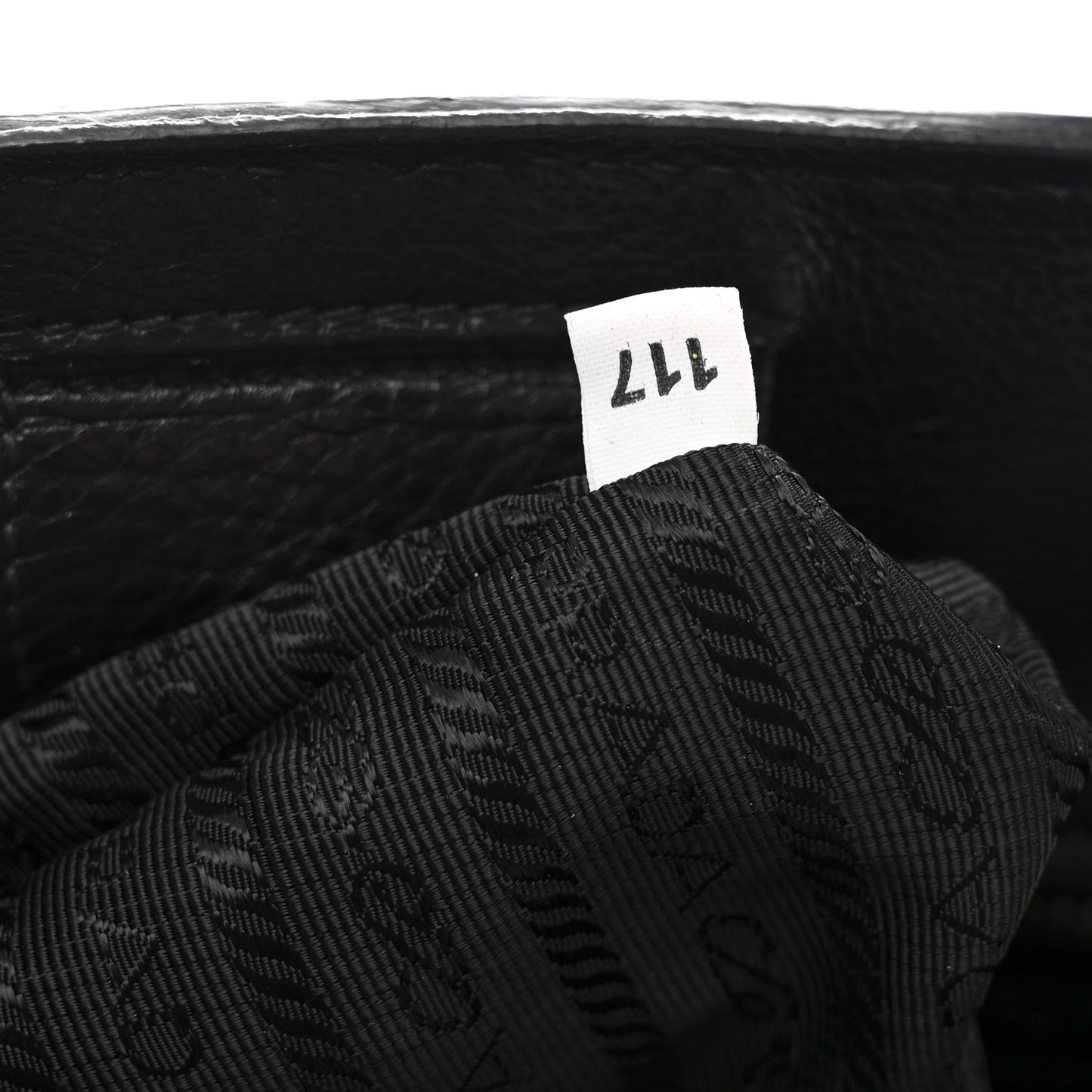Glace Calfskin Sound Tote Bag Baltico Black