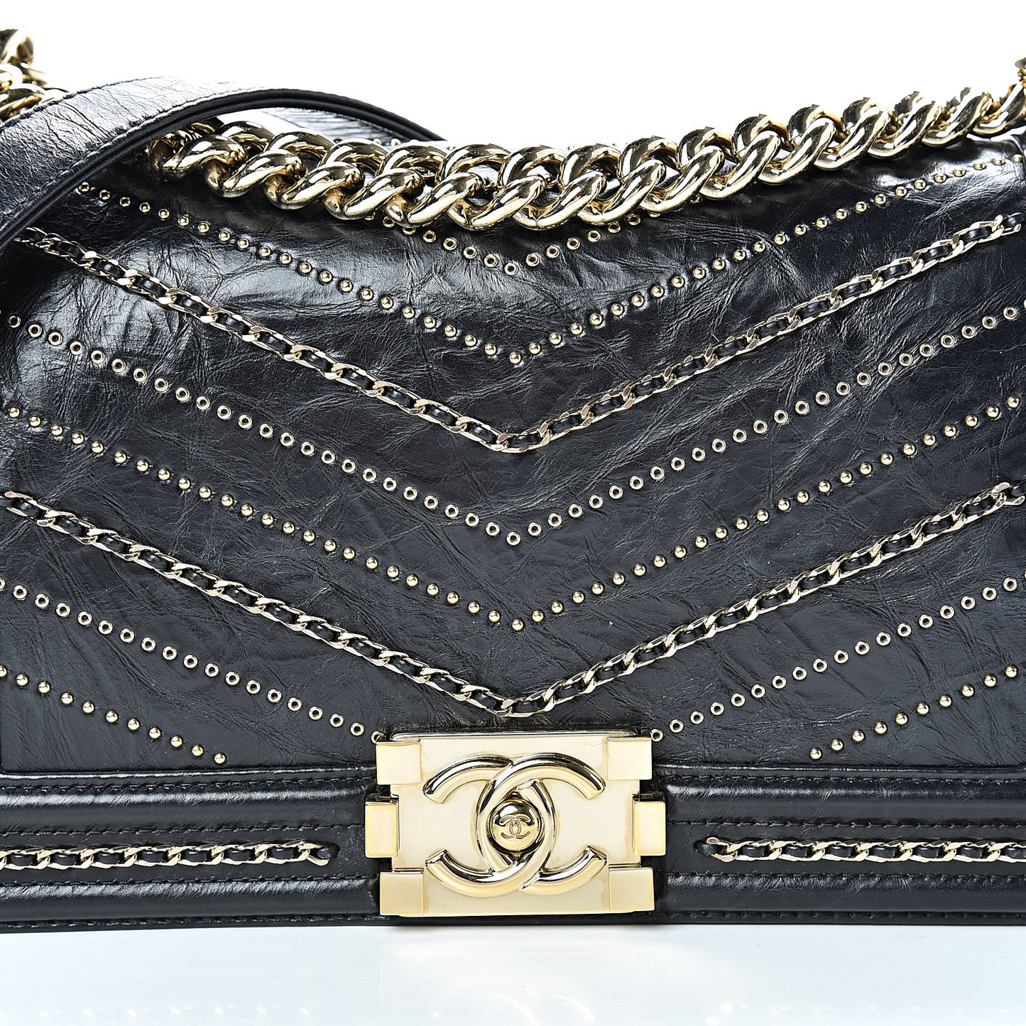 Crumpled Calfskin Chevron Chain Medium Boy Flap Black