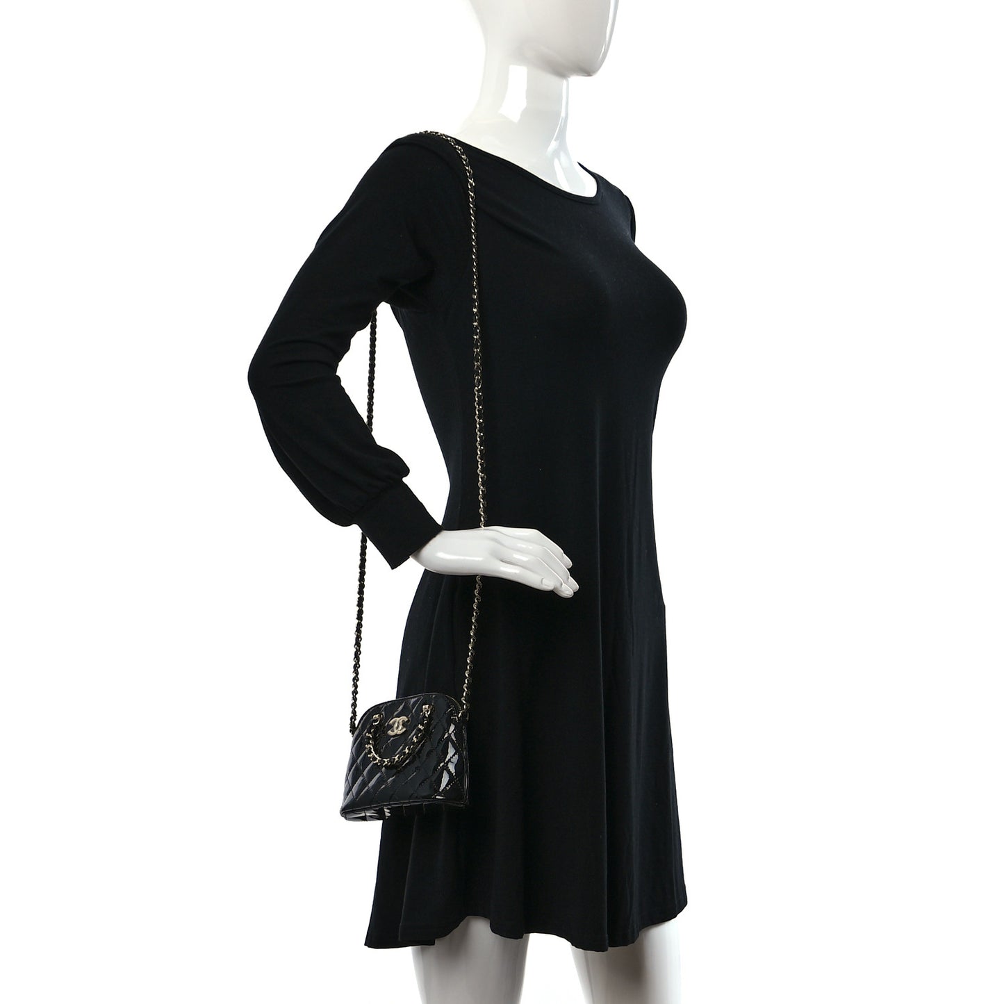 Patent Calfskin Quilted Shiny Coco Clutch With Chain Black