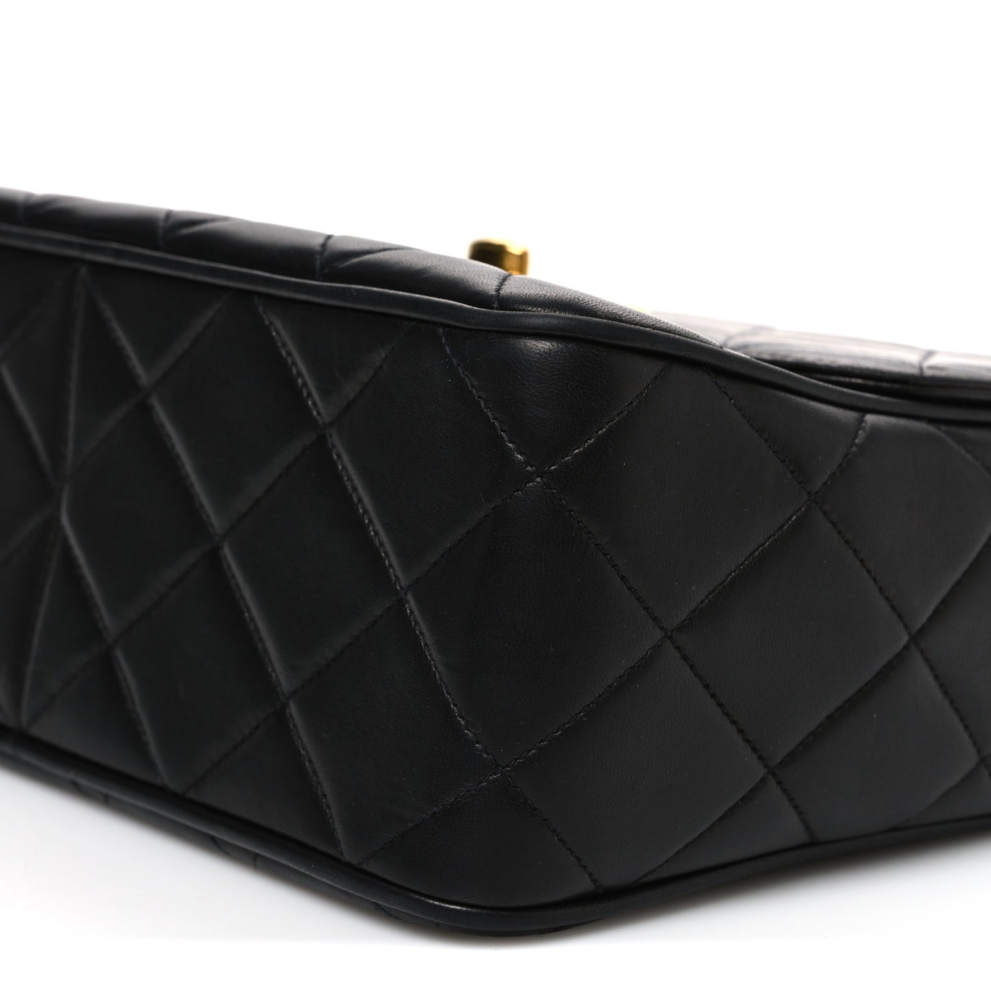 Lambskin Quilted Medium Single Flap Black