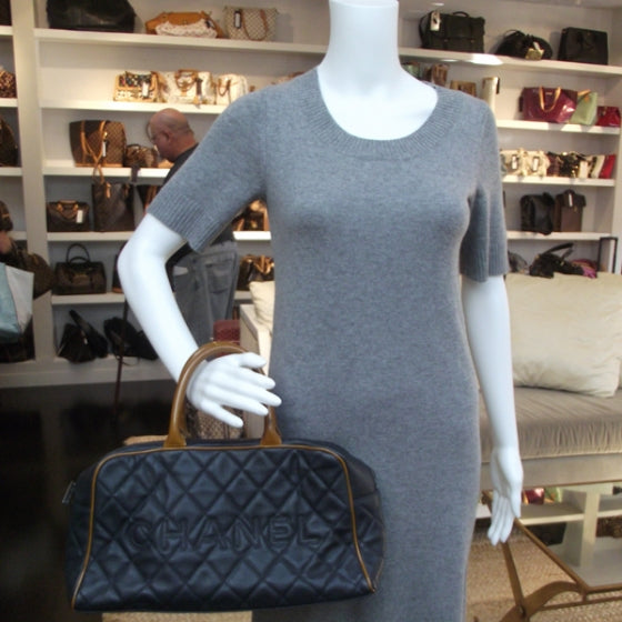 Caviar Quilted Boston Navy