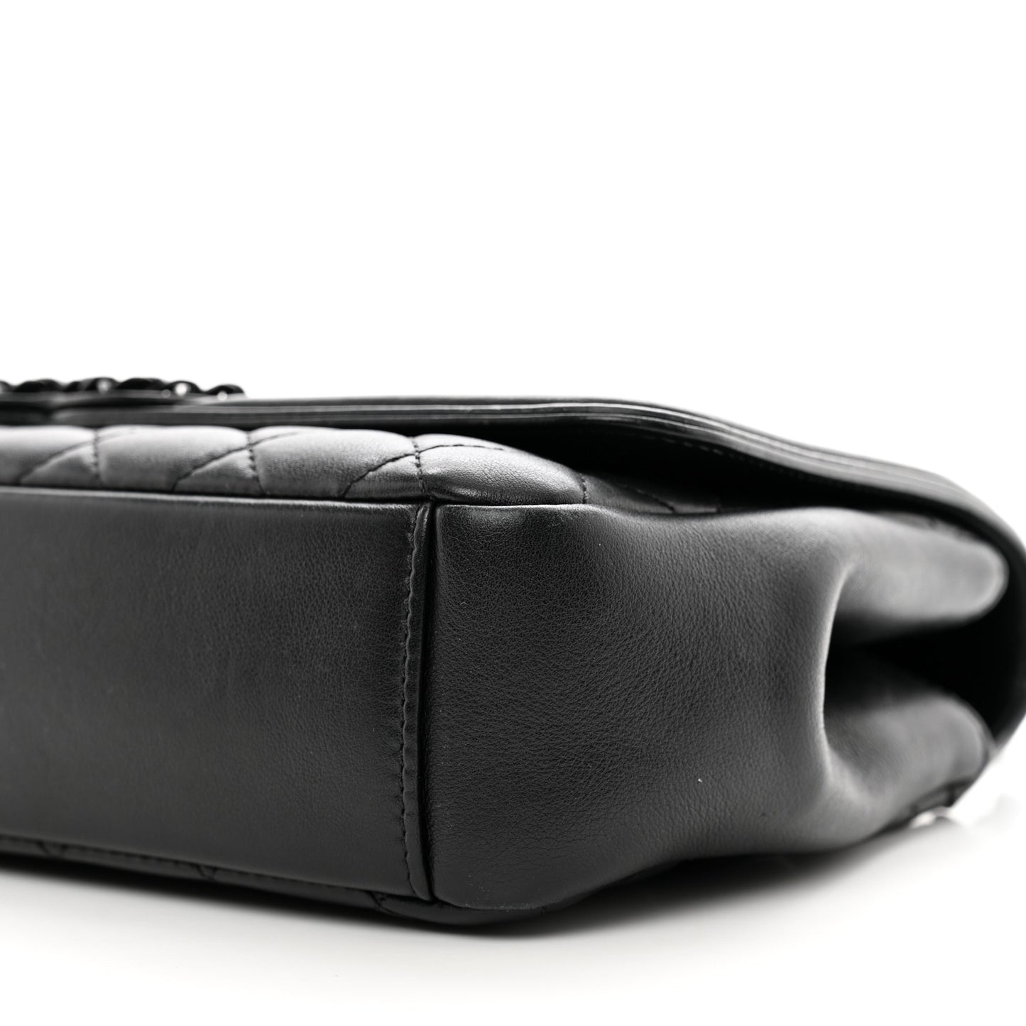 Lambskin Quilted Medium CC Filigree Flap Black