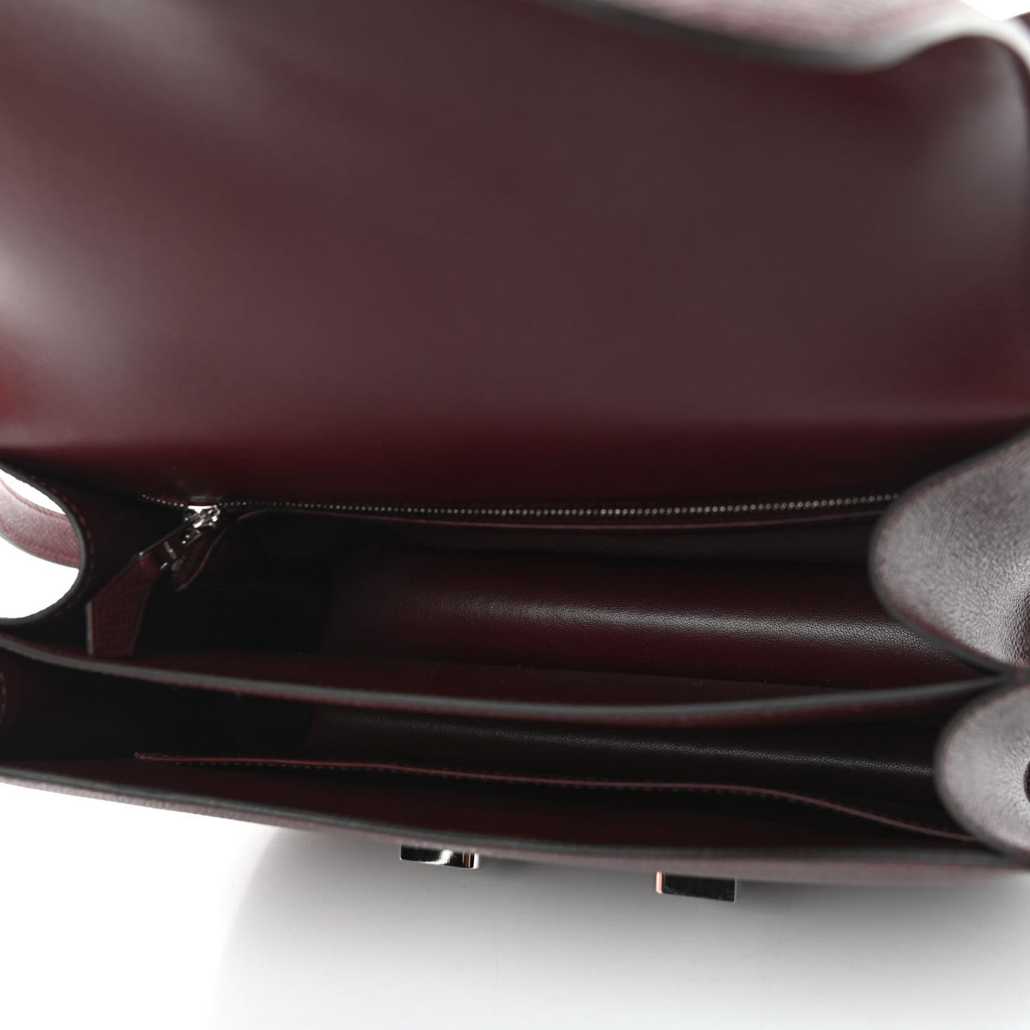 Epsom Horseshoe Enamel Constance 24 Bordeaux Black