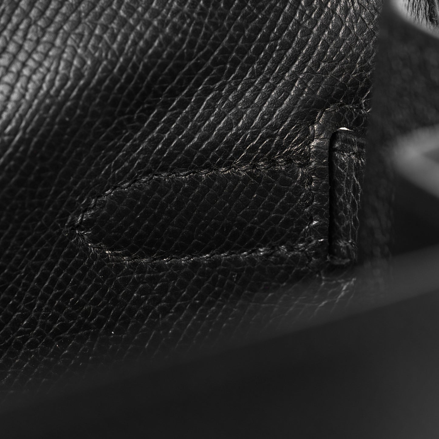 Epsom Kelly Sellier 35 Black