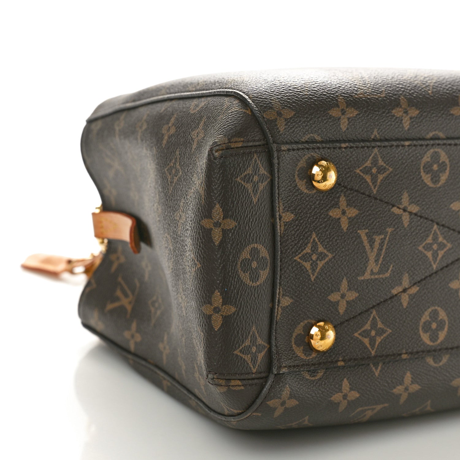 Louis Vuitton Monogram Montaigne MM 9 of 10