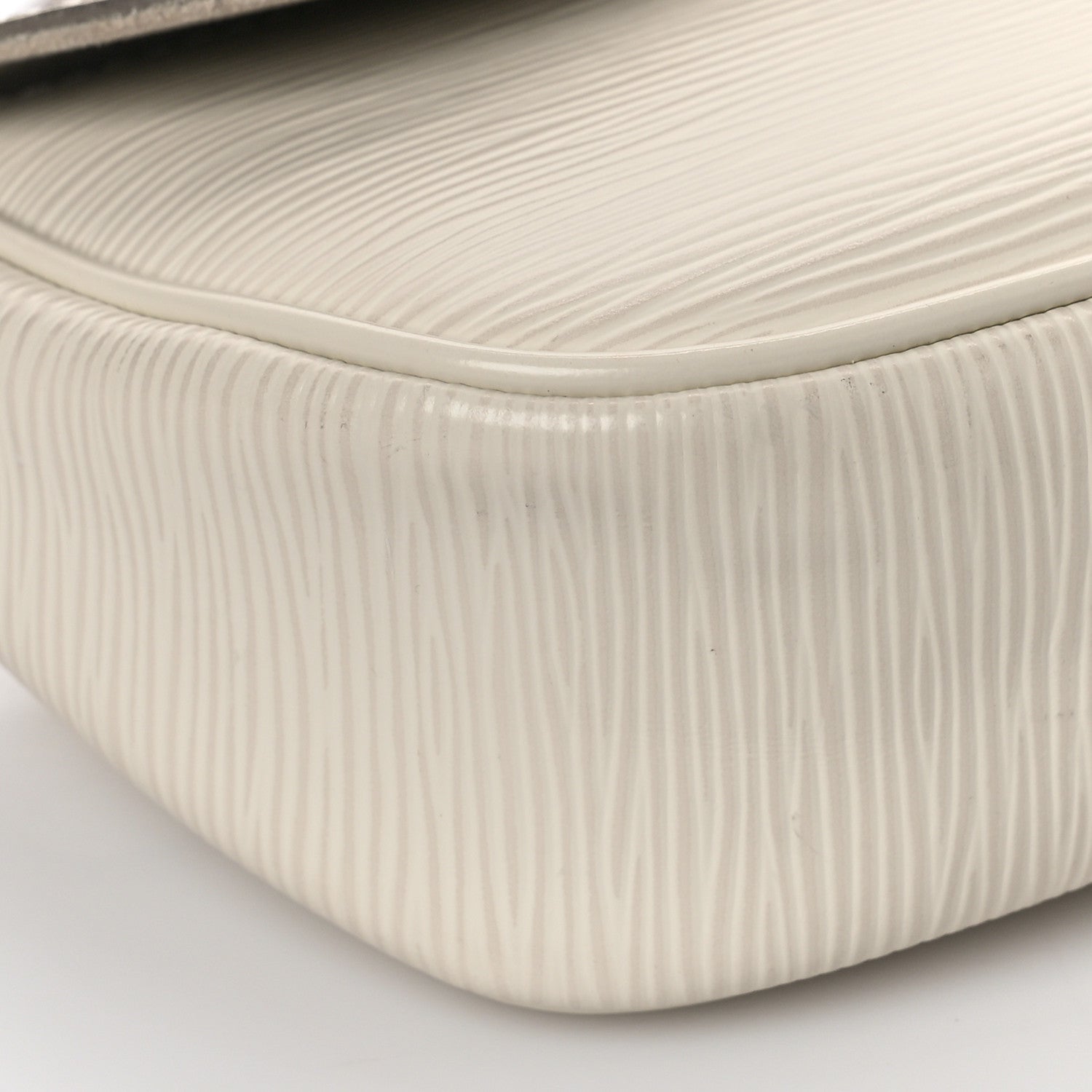 Louis Vuitton Epi Montaigne Clutch Ivory 7 of 10