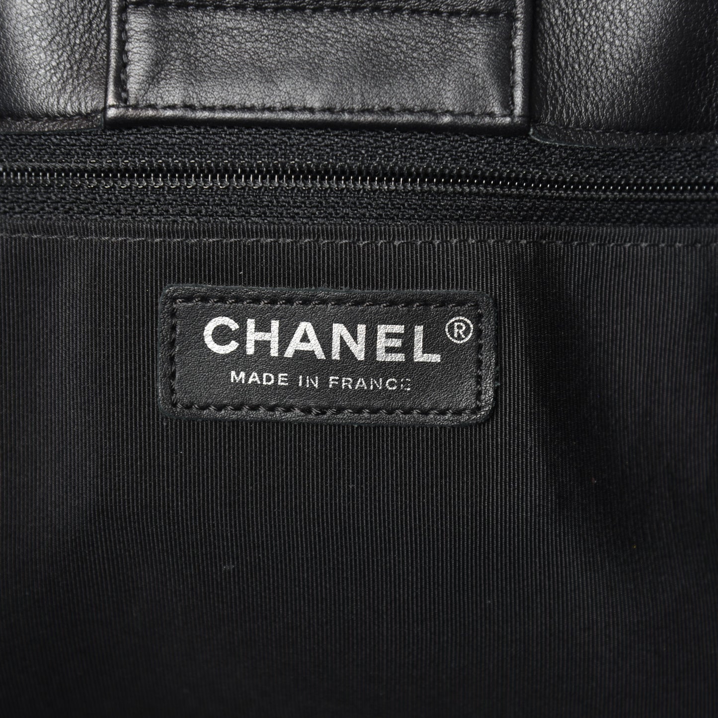 Calfskin Quilted Large Classic Shopping Tote Black