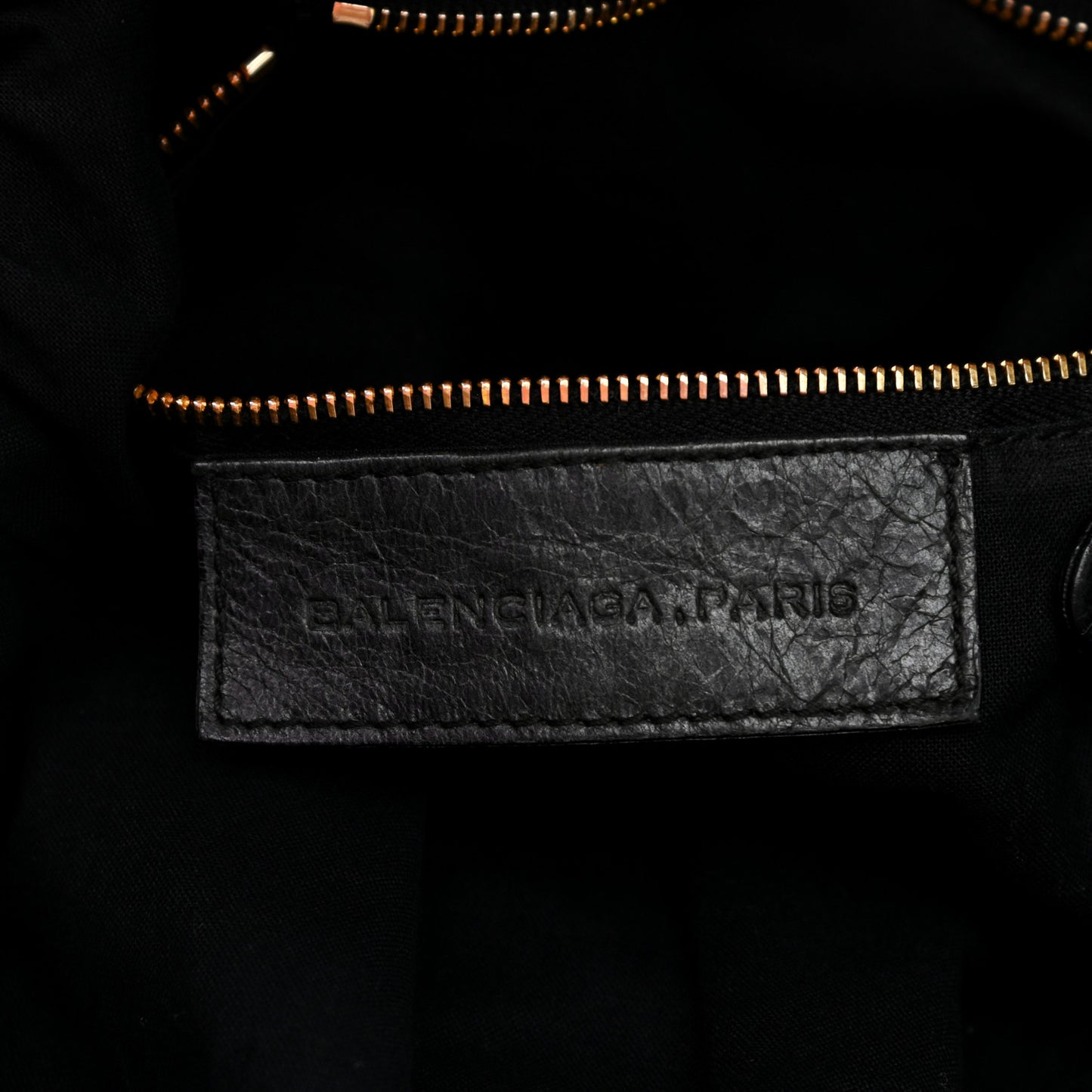 Agneau Giant 21 Gold Hardware Pompon Black