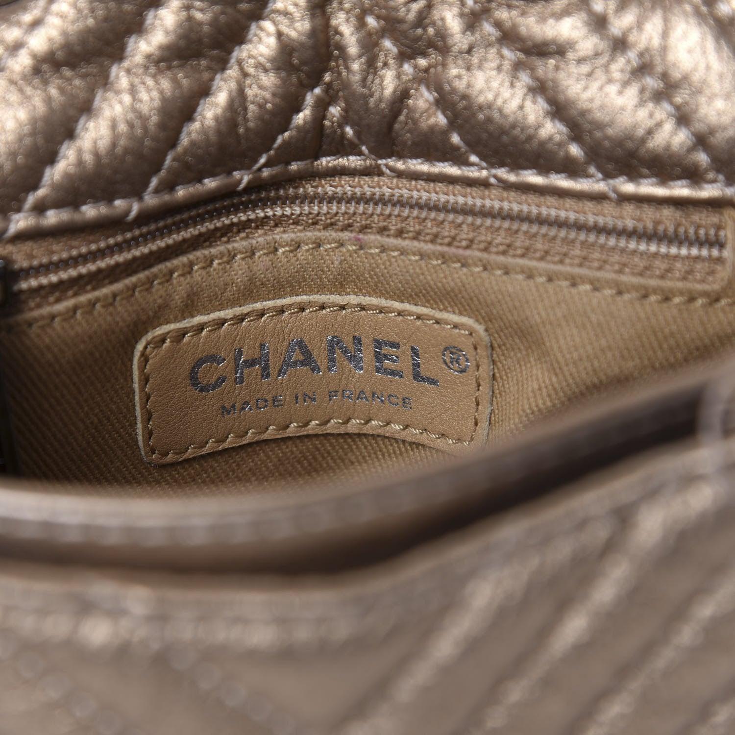 Chanel Metallic Aged Calfskin Chevron Small Bubble CC Flap Gold 8 of 11