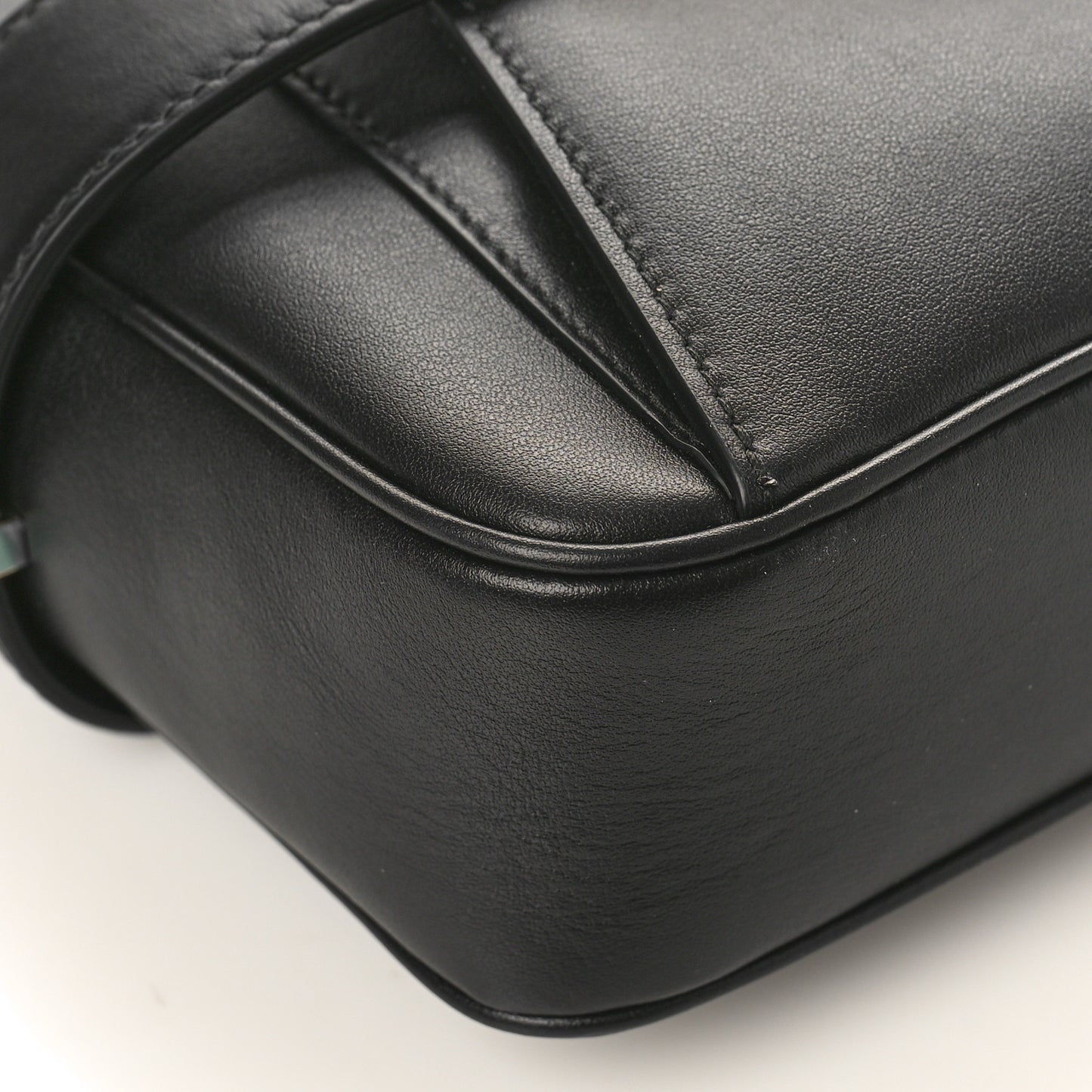 Calfskin Gancio Small Camera Case Black