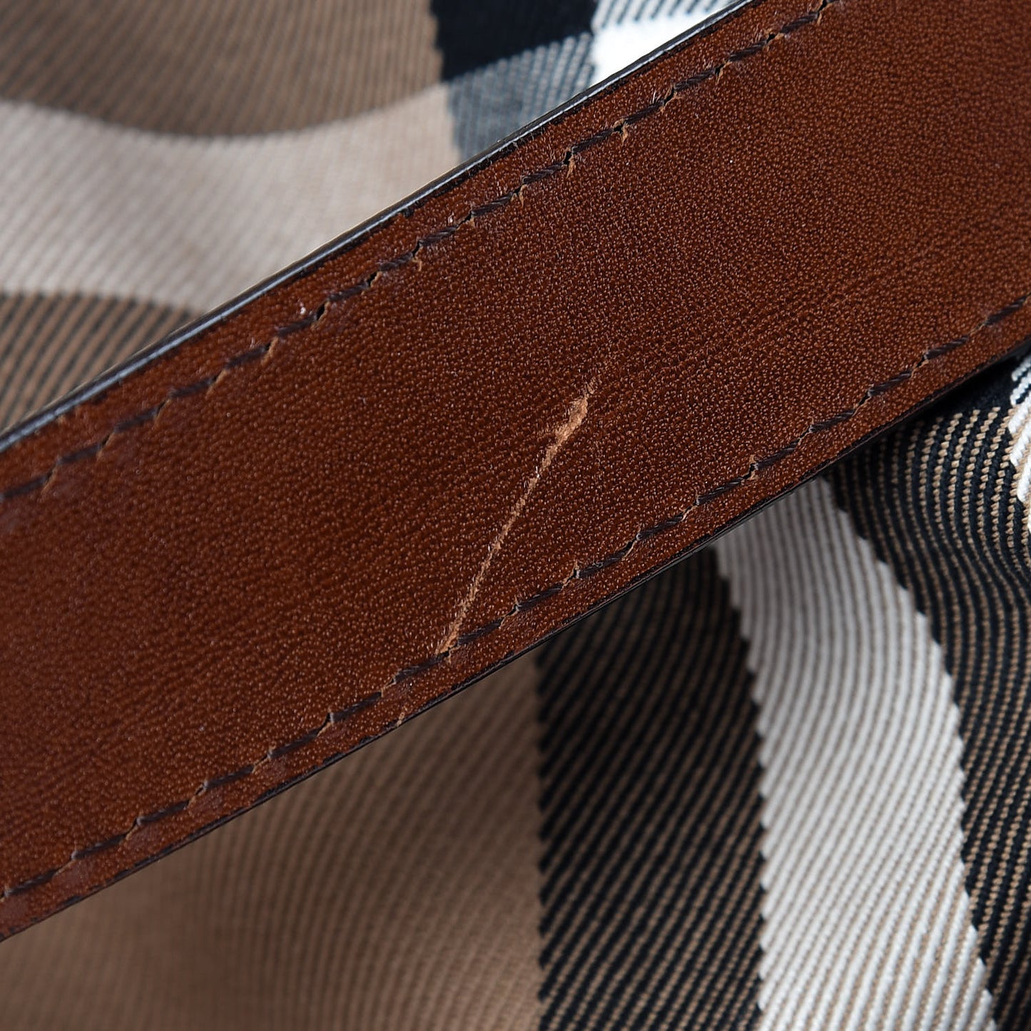 House Check Bridle Calfskin Medium Gosford Hobo Dark Tan